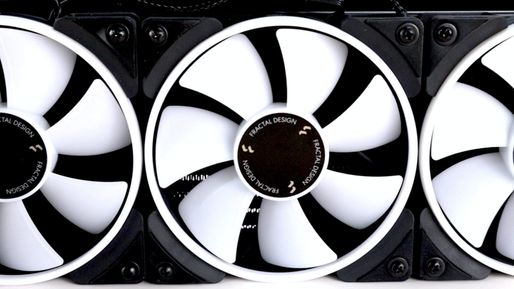 十萬重金水冷 i9–10900K＋RTX 2080 旗艦電競/工作機雙用機