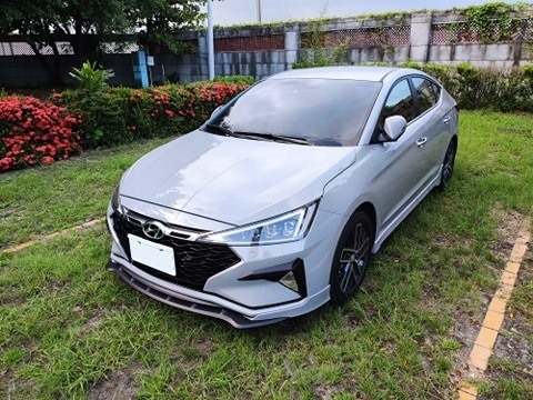 (簡易開箱)首購族 Elantra sport 極速版 水泥灰