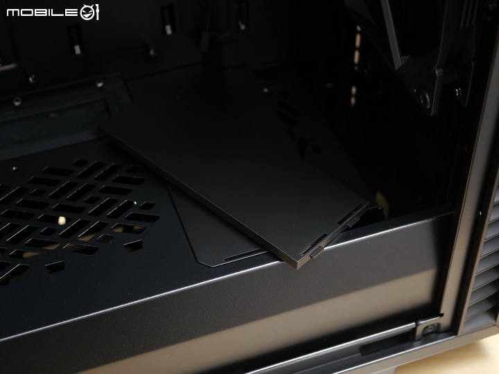 [開箱] Fractal Design Define 7 Compact 靜音黑，緊湊不佔空間 ATX