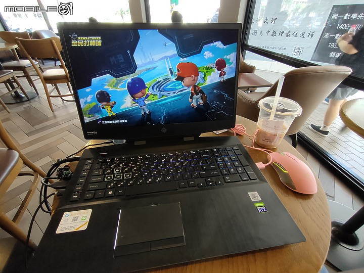 點我看大圖 不只潮還高質感,低調內斂好選擇,HP OMEN 17潮競系列。