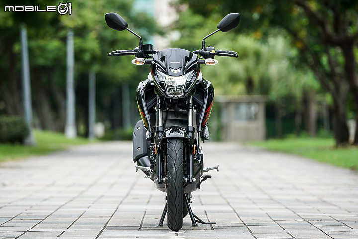 SUZUKI GSX150 Bandit 試駕 平坐墊才是舒適的本尊