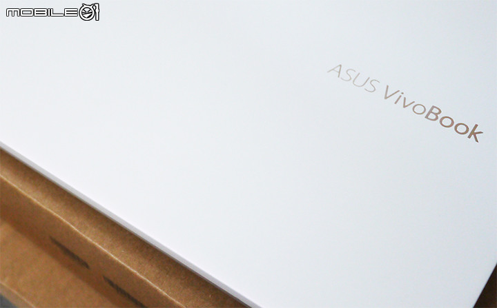 粉閃亮的ASUS VivoBook S15