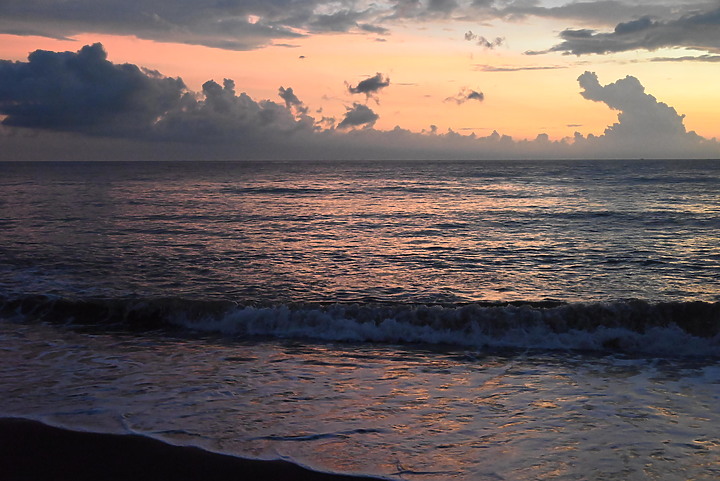 Nikon Z5開箱：枋山拍彩虹、夕陽、黃昏、小琉球、歸鳥與浪花。