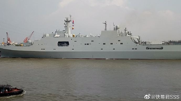 威武雄壯！075首舰首次海试归来！[威武]，历时19天左右