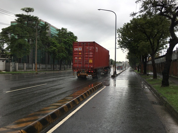 踩著YouBike2.0遊港仔墘(小港)