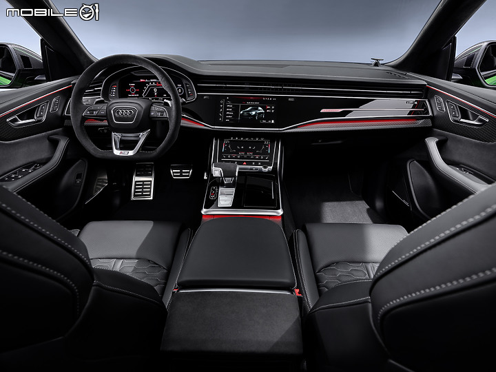 【入境捕捉】Audi旗艦跑旅RS Q8現身,身懷600hp/3.8秒破百強悍性能!