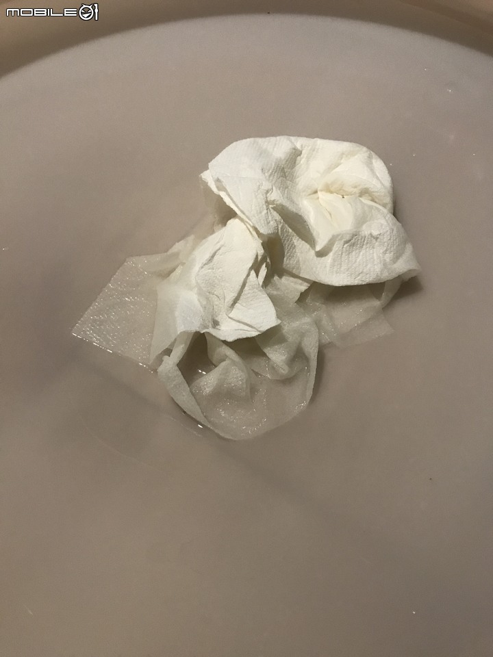公寓頂樓漏水,費用住戶和管理費一人一半,這樣合理嗎?