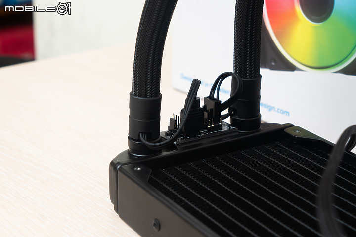 來自北歐寒流的高性能冷卻 Fractal Design Celsius+ S24 Prisma