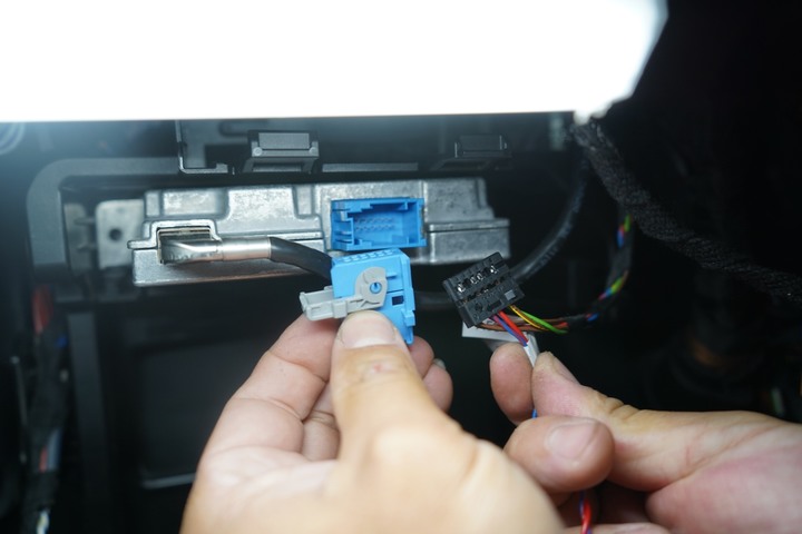 BMW 2AT F45 升級ACC自動跟車 塞車輔助車道維持開箱