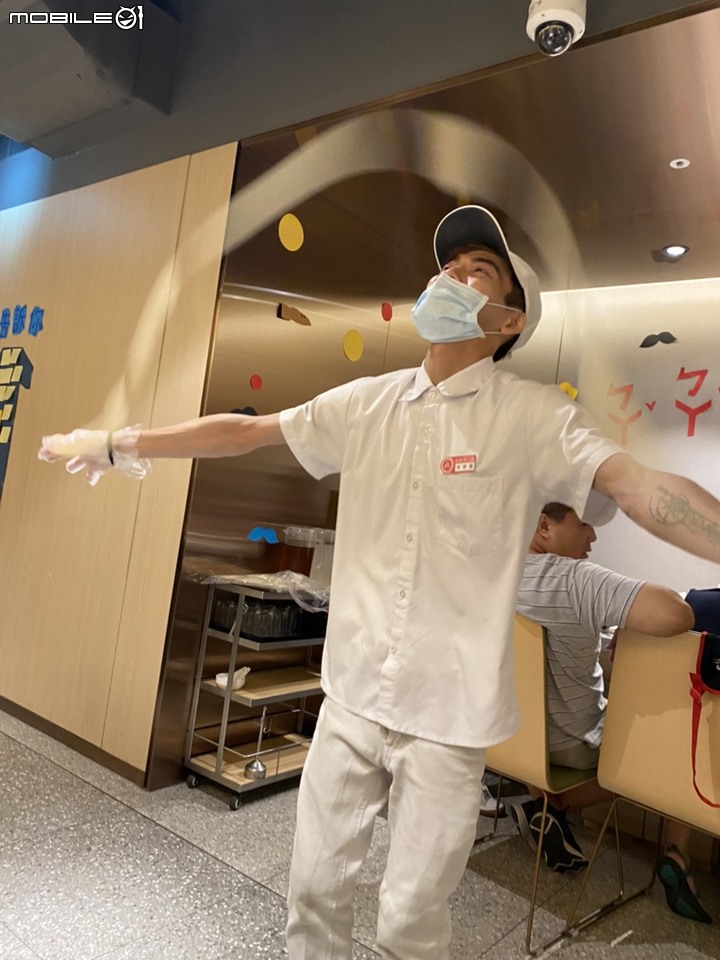 【小惡魔振興券】無微不至的貼心服務 川味麻辣鍋 南京復興 海底撈火鍋Haidilao