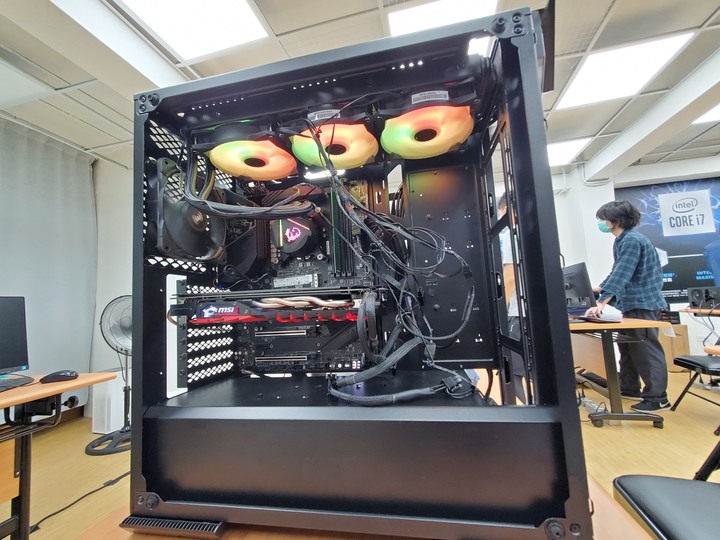 Intel第10代處理器水冷超頻體驗營/MSI微星電競龍魂