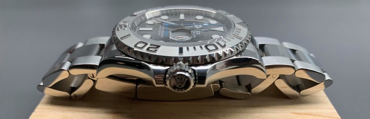 34歲的生日,把灰遊艇開回家了|Rolex Yacht-Master 126622 40mm 開箱文