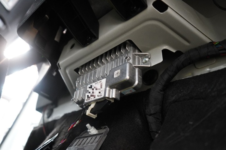 BMW 2AT F45 升級ACC自動跟車 塞車輔助車道維持開箱