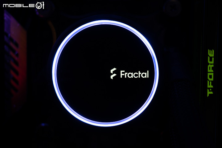 來自北歐寒流的高性能冷卻 Fractal Design Celsius+ S24 Prisma