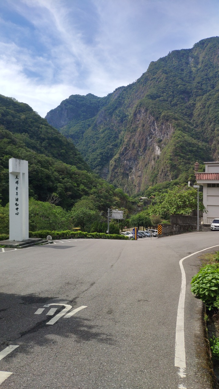 中橫健行(觀雲山莊 - 長春祠，69km)