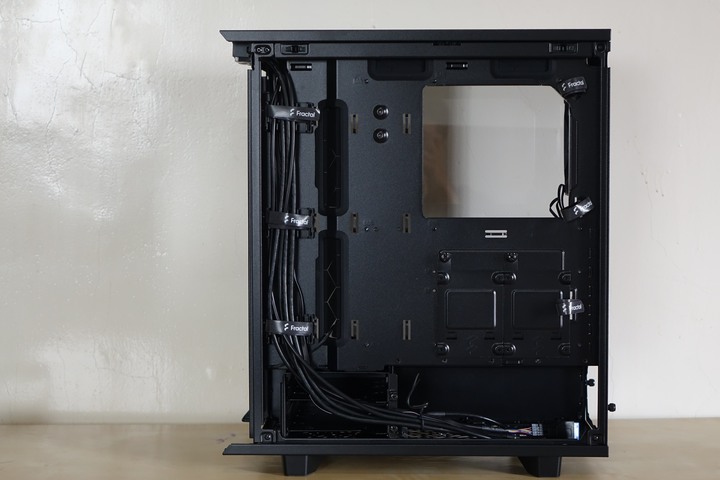 【開箱】Fractal Design Define 7 Compact(側透玻璃)  重磅登場！！