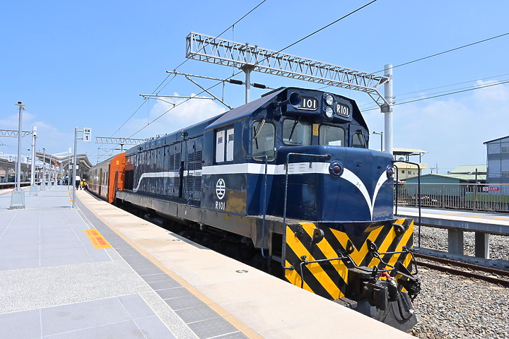 Nikon 24-200mm f/4-6.3台東之旅，立麗大酒店、白玉瀑布、嘎努食堂及龍鳳飯店。