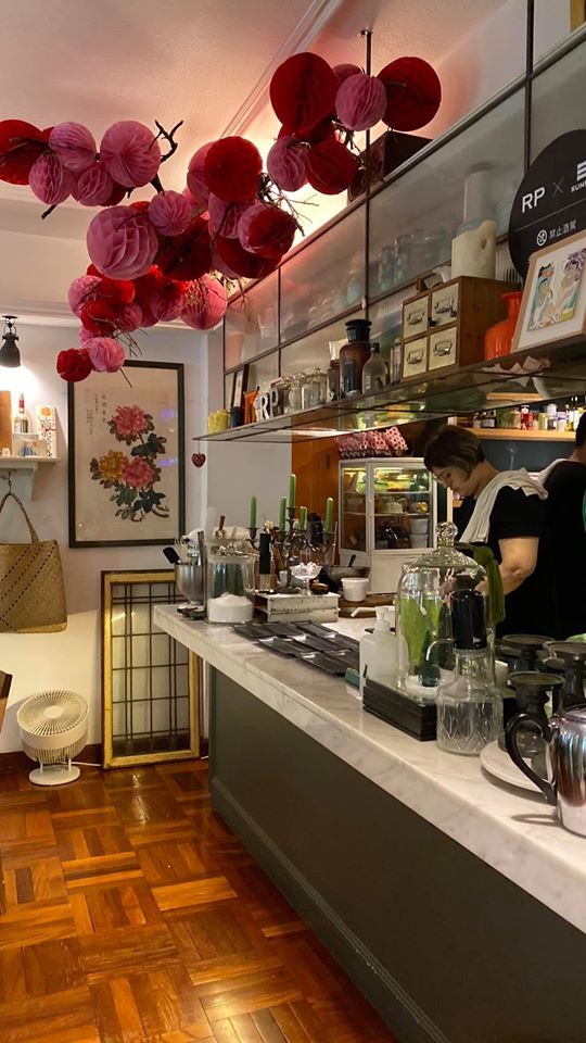 【小惡魔振興券】 隱藏在巷弄中的私廚料理 屋頂上的貓