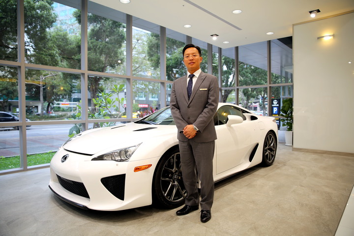 點我看大圖 IS300h車齡五年半里程11萬km,分享IS300h五年十一萬公里車子日常保養及輪胎使用心得,輕度改裝,除車內異音,冷氣異味處理等相關經驗