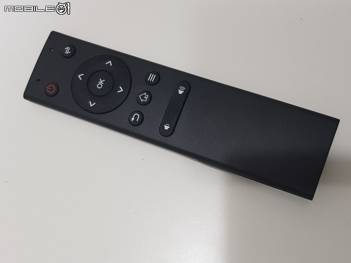 [開箱] Acer C250i攜帶型滾筒投影機