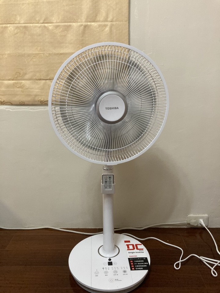 【開箱】Toshiba F-LYD20(W) TW 14吋直流遙控風扇