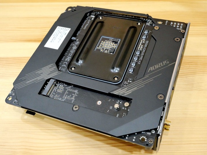 七奈米的小G機 feat. B550I AORUS x R7 4750G