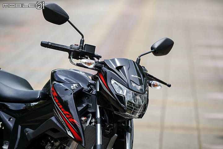 SUZUKI GSX150 Bandit 試駕 平坐墊才是舒適的本尊