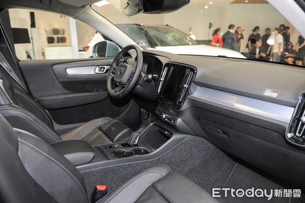 Volvo XC40 T3「首批85輛優惠價」全完售桂綸鎂罕見大螢幕獻舞