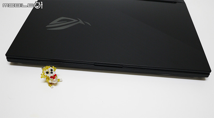 [猴猴看筆電] ROG Strix G15 G512LV多圖分享