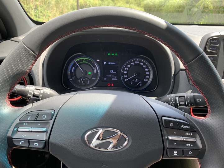 我的業務車kona hybrid微開箱