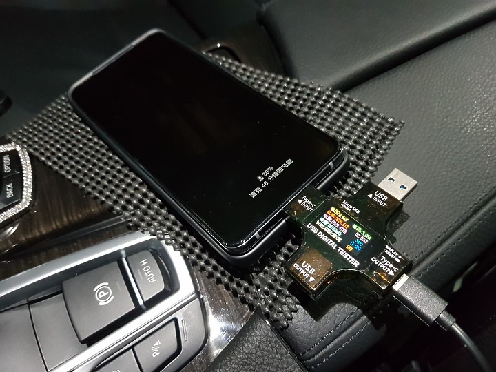 SAMSUNG 雙孔閃電2.0車充 EP-L5300開箱