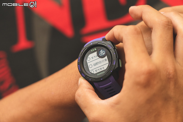 Garmin Instinct X EVA 聯名錶款開箱襲來！機體配色與帥氣的收藏盒都是亮點！