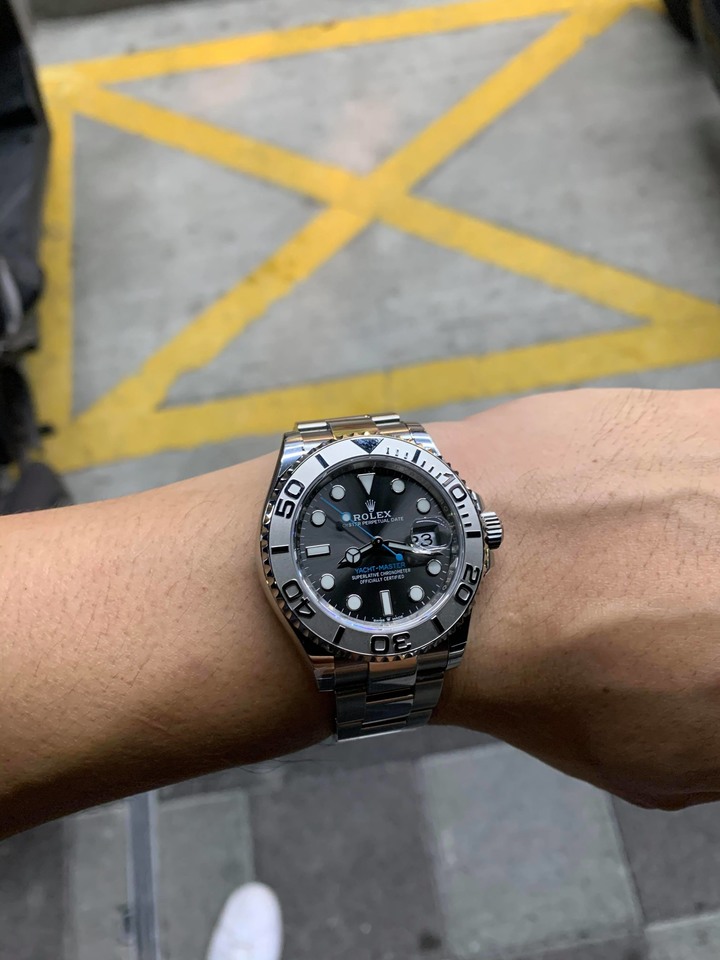 34歲的生日,把灰遊艇開回家了|Rolex Yacht-Master 126622 40mm 開箱文