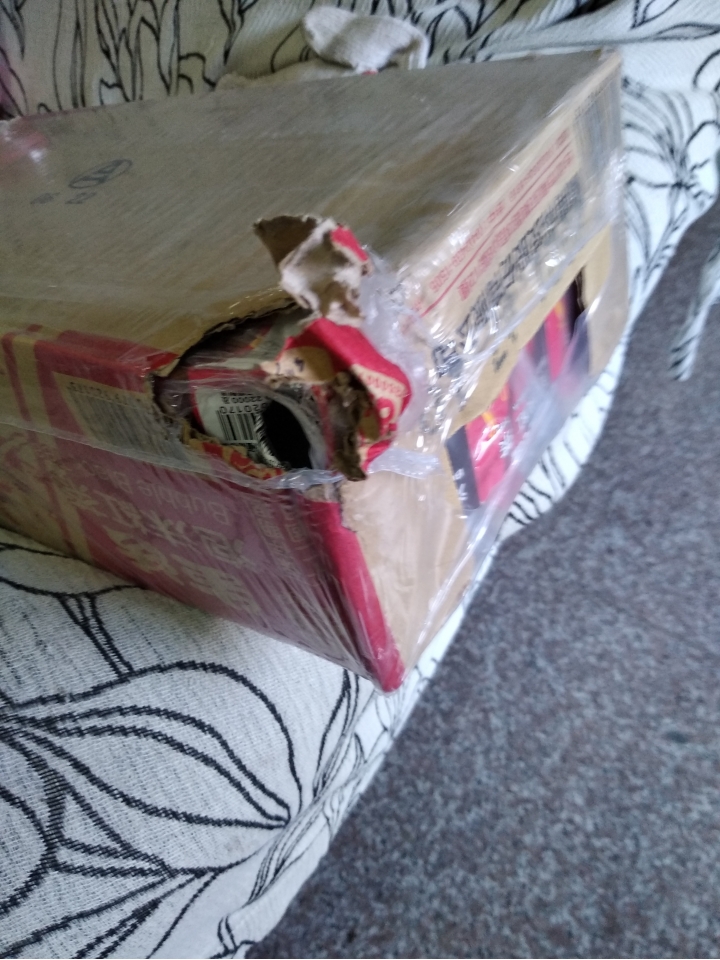 在大潤發 沒仔細看 買到的有問題商品