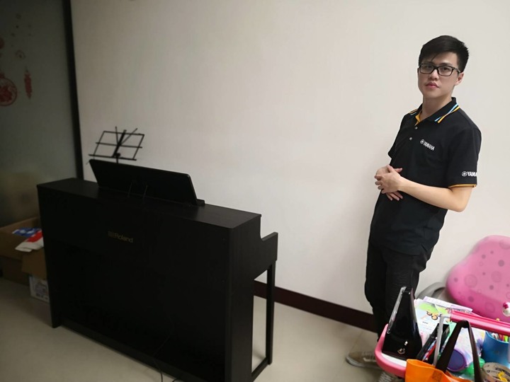 給大寶的第一台電鋼琴