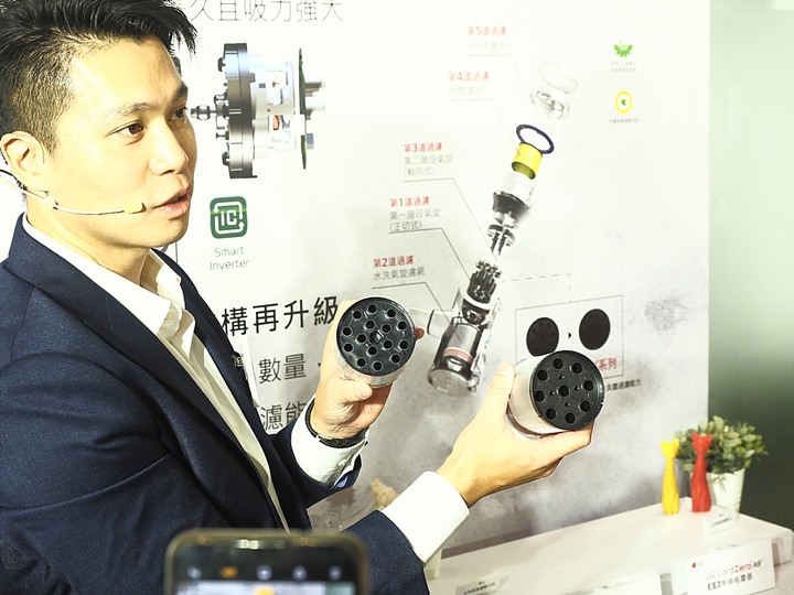 乾吸濕拖、潔淨體驗 — 《LG A9 K系列 WiFi 濕拖無限吸塵器 X Mobile01網友獨家體驗會》心得分享