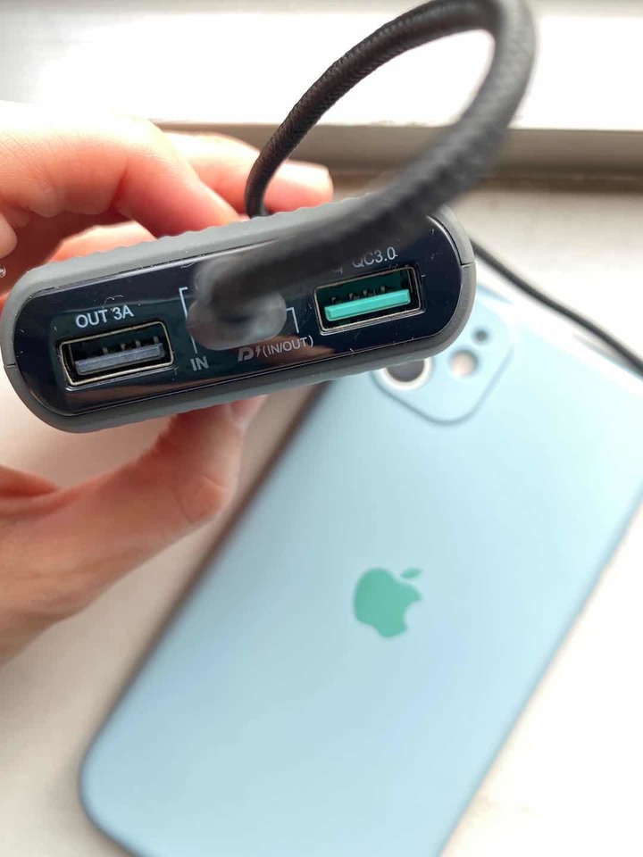 MAXIA 10000mAh 快充行動電源 我的日系無感攜帶新首選