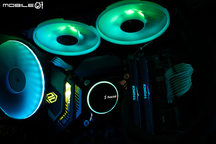 來自北歐寒流的高性能冷卻 Fractal Design Celsius+ S24 Prisma