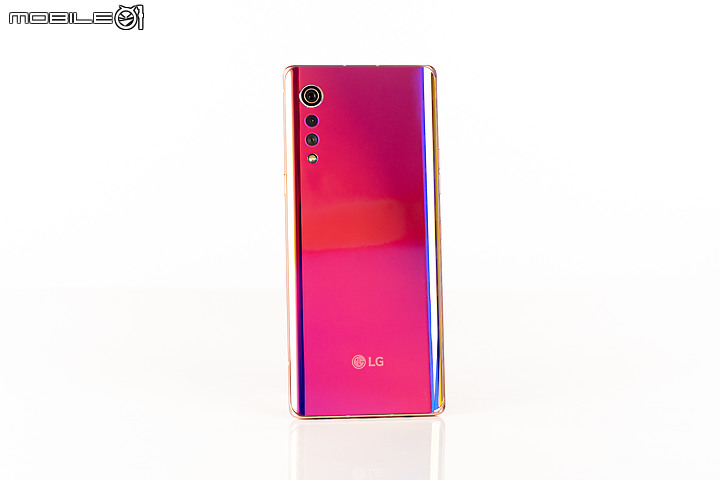 LG VELVET 不僅出眾外型、雙螢體驗同步下放!