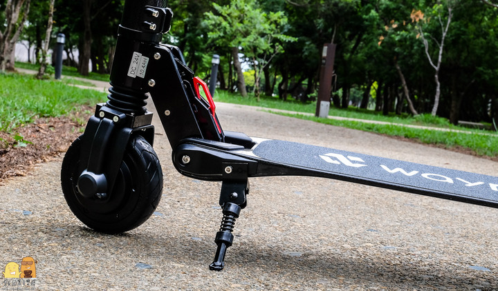 電動滑板車要怎買?購買七大重點報你知!Waymax-X6 碳纖維電動滑板車,購買首選必推它