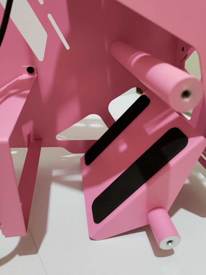 [開箱] 粉紅小獅 COUGAR CONQUER MINI PINK By 沁凱