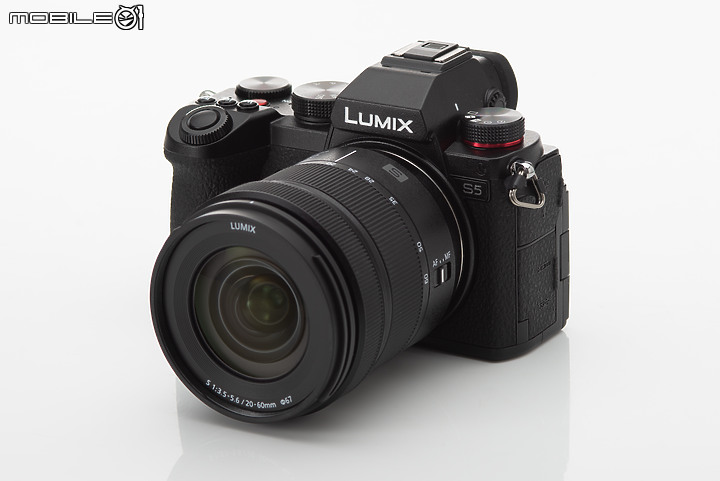 【外觀實拍】Panasonic S5全幅中階機正式發表!雙原生ISO、2420萬畫素還有更小巧的機身