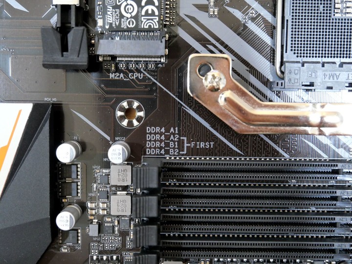 A520 AORUS ELITE 三秒合體 R7 4750G