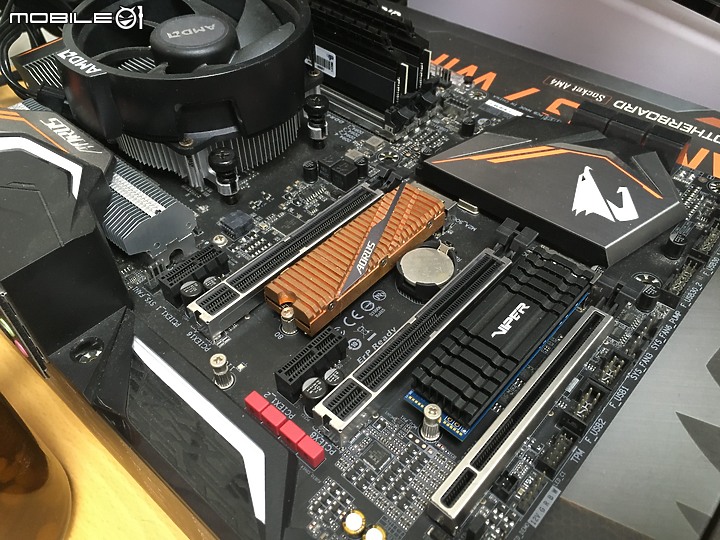 開箱實測 GIGABYTE AORUS NVMe Gen4 SSD 500GB