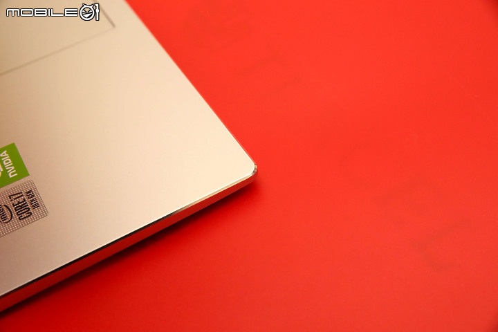 [哭伯講筆電] 幻彩粉白新嬌點 VIVOBOOK S S533FL