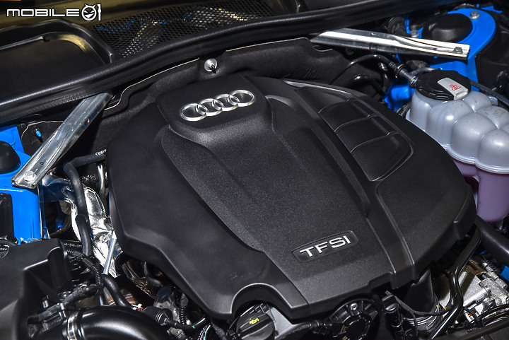 【採訪】小改款Audi A4/A4 Avant及性能旗艦RS 4 Avant首度亮相,RS大軍年底前報到!