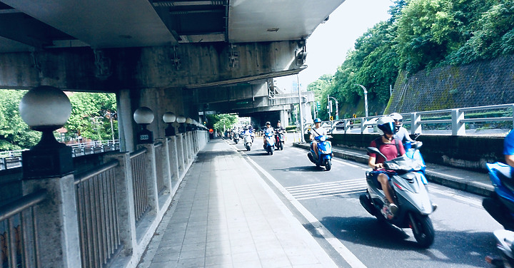 點我看大圖 【簡單開箱】Canon IVY REC 掛鉤相機