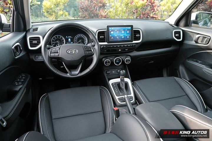 《Hyundai Venue》正式售價再降2萬元 中階GLB車型不用70萬!