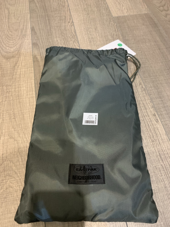 「開箱」EASTPAK x NEIGHBORHOOD 側背包 & Prps帽T