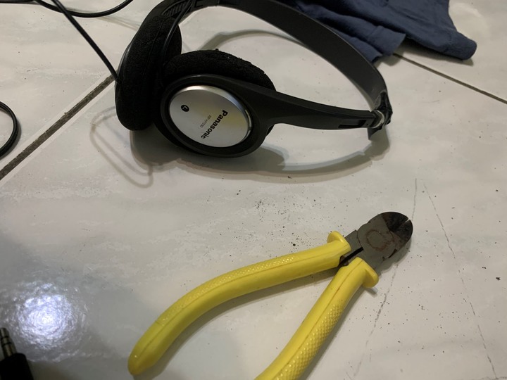 安全帽藍芽耳機 DIY (MW600 舊物再利用)